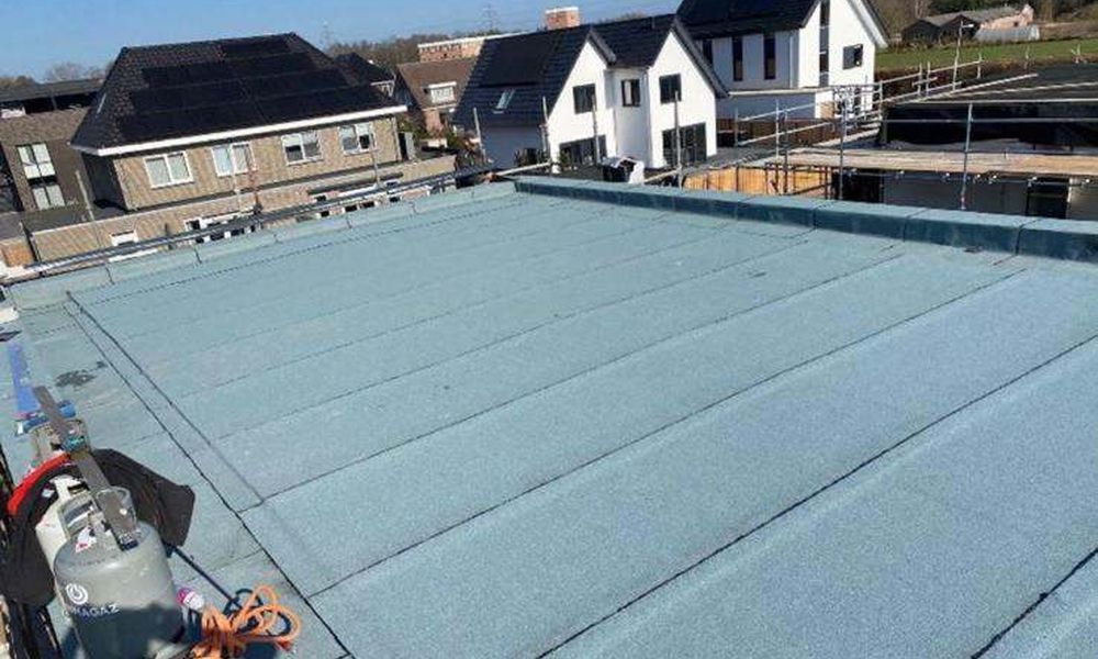 Nieuw dak in Herten laten aanleggen Geheel nieuw plat dak aangelegd